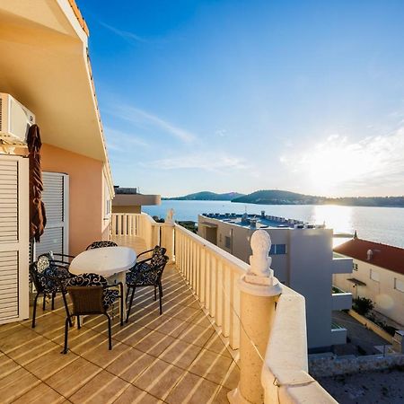 Apartamenty z basenem ILJA Rogoznica (Sibenik-Knin) Bagian luar foto