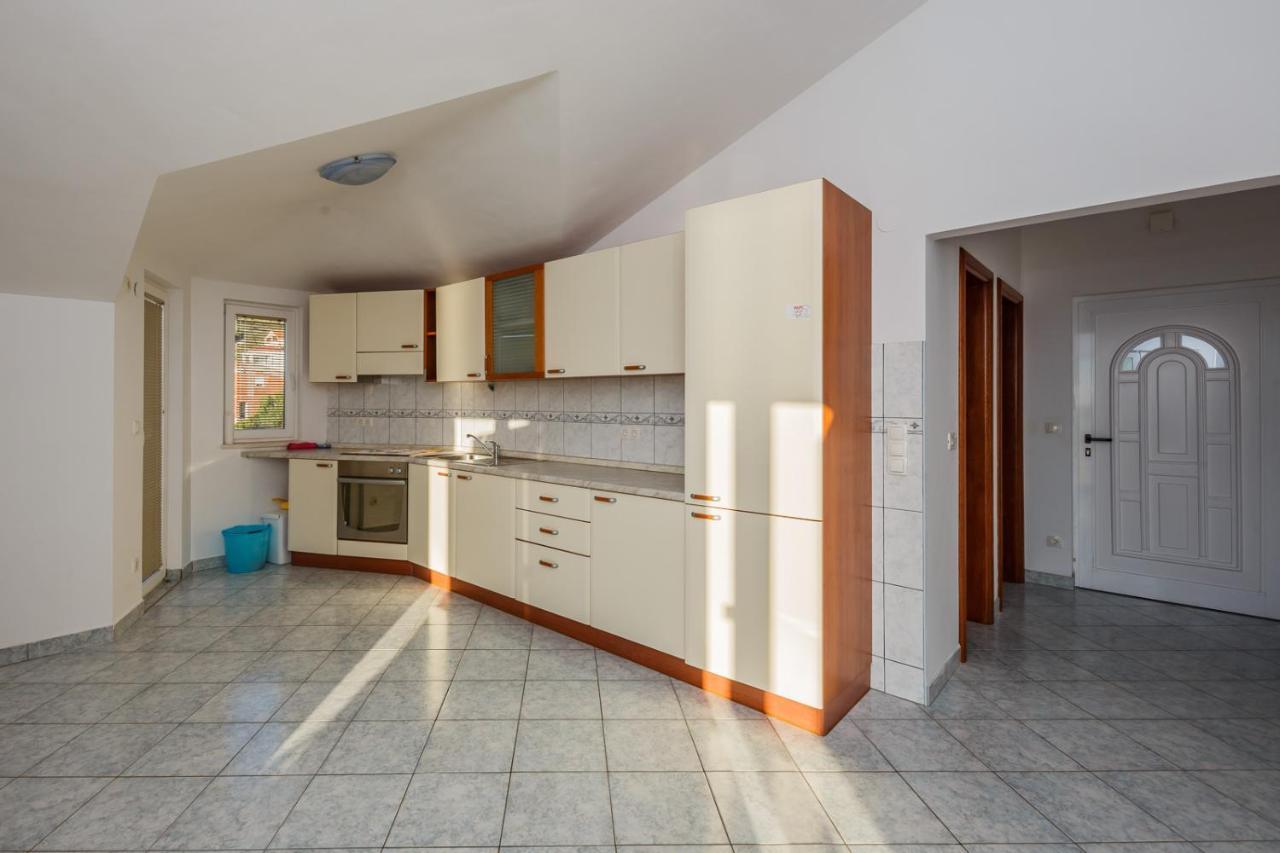 Apartamenty z basenem ILJA Rogoznica (Sibenik-Knin) Bagian luar foto